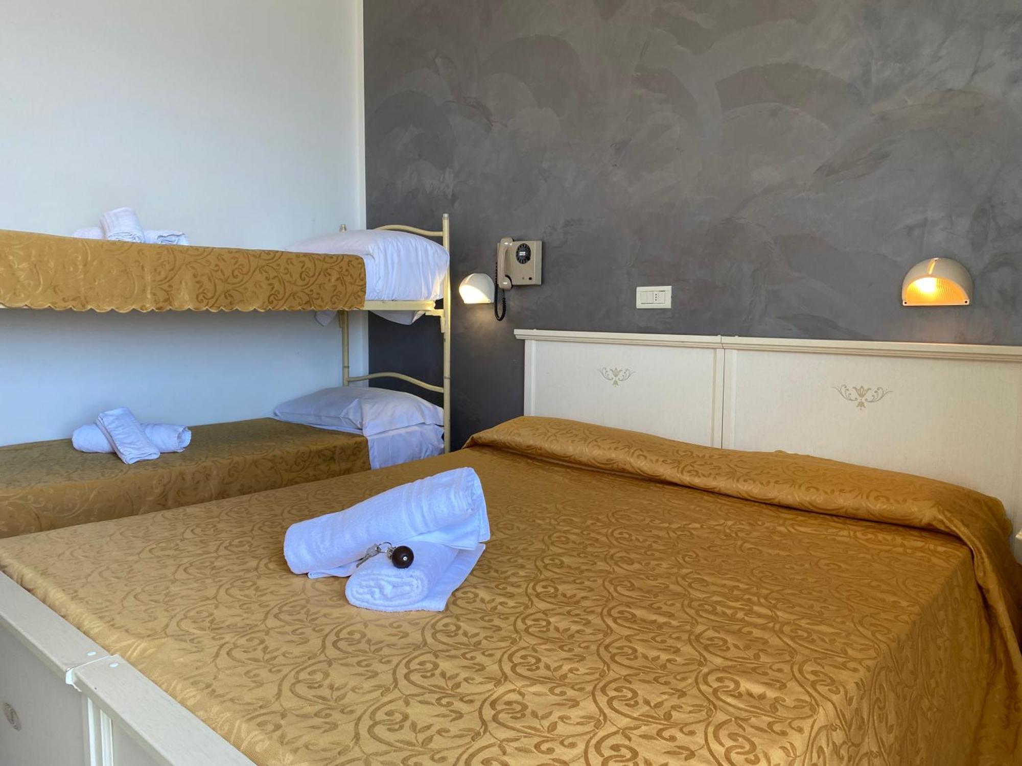 Hotel Britannia Bellaria-Igea Marina Esterno foto